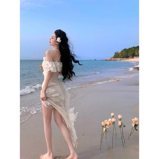 Váy trễ vai gợi cảm lãng mạn