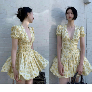  Váy Bánh Bèo Cổ V Dáng Xòe Họa Tiết Hoa Nhí HAMY.FASHION Váy Đi Biển Chất Liệu Tơ Màu Vàng Cao Cấp Đẹp Quyến Rũ 