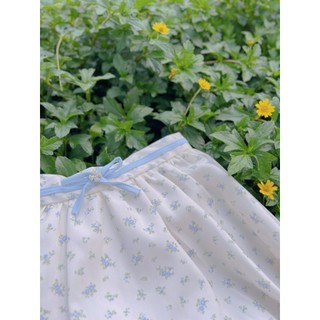 Chân váy xoè trơn phối ruy băng eo
