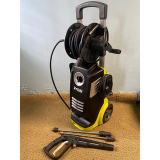 máy rửa xe ryobi 2400w