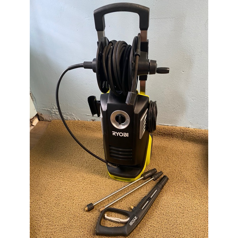 máy rửa xe ryobi 2400w