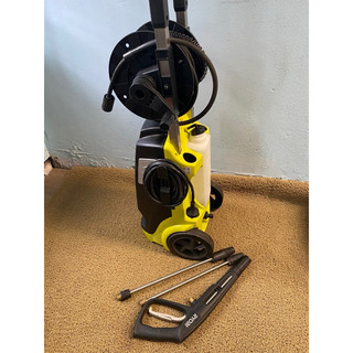 máy rửa xe ryobi 2400w