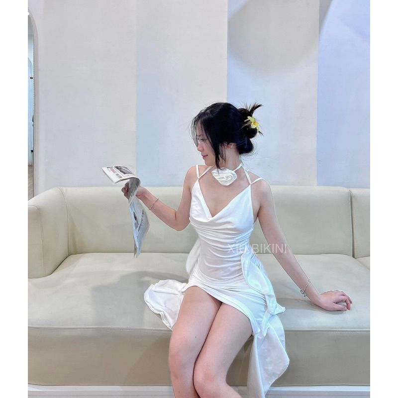 Váy Tessa váy trắng hở lưng