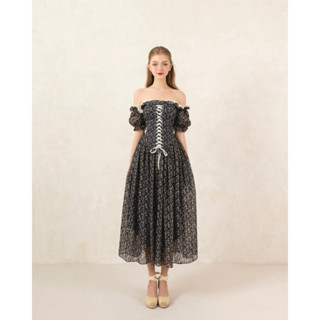 Váy maxi chất liệu tơ hoa The Peachy - Lanina Dress