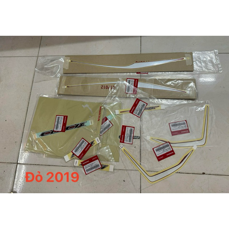 Tem Click 2019 đỏ