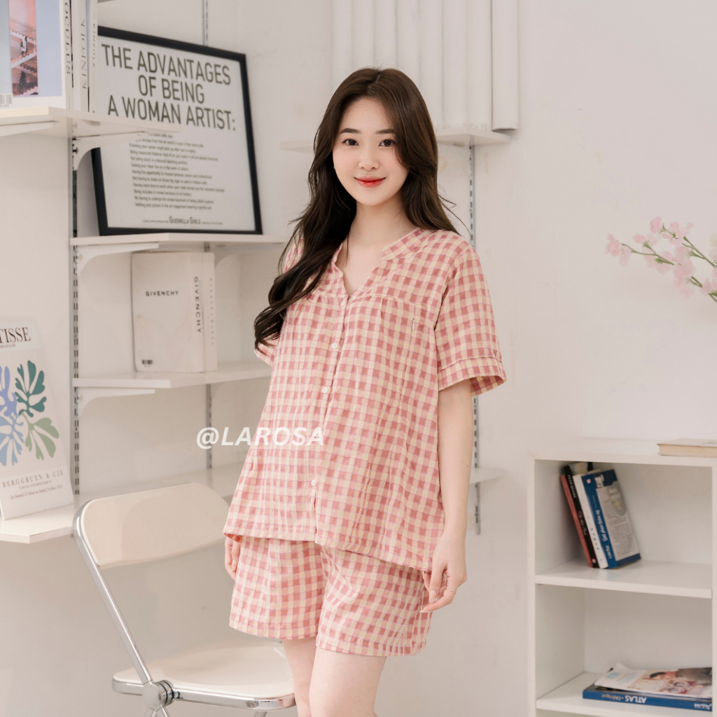 Đồ Bộ Bầu Và Sau Sinh Cổ Tàu Mẫu Mới Mùa Hè 2025 Larosa Mặc Nhà Vải Caro Labee  - LR021B