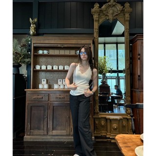 áo xẻ ngực dây lưng