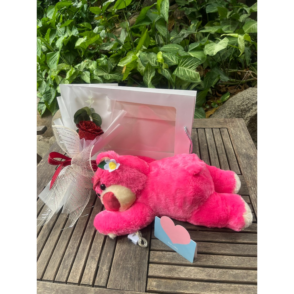 Gấu Bông Gấu Dâu Nằm, Gấu Dâu Lotso Gấu Dâu Nằm Đáng Yêu Kích Thước 35 Cm