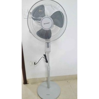 Quạt cây sharp pj-s40mv-lg