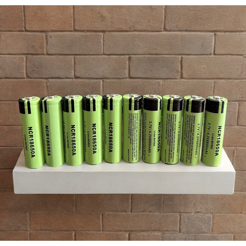 1 Viên Pin Sạc 18650 Màu Đỏ Li-Ion 4.2V AKasha Pà nà sonic 6800mAh dùng cho đèn pin cầm tay .