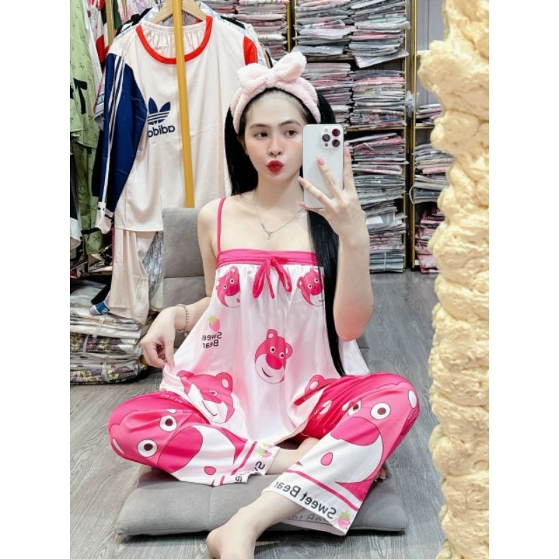 Đồ bộ pjiama lụa LATIN LOẠI 1 hai dây quần dài cột nơ màu hồng  in hình  gấu dễ thương 40 - 60 kg