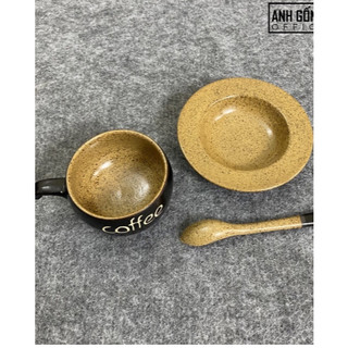 1 cốc + 2 thìa + 2 đĩa của bộ tách cà phê kèm đĩa lõm