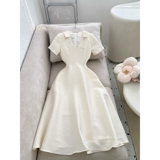 ĐẦM CỔ V DÁNG XOÈ