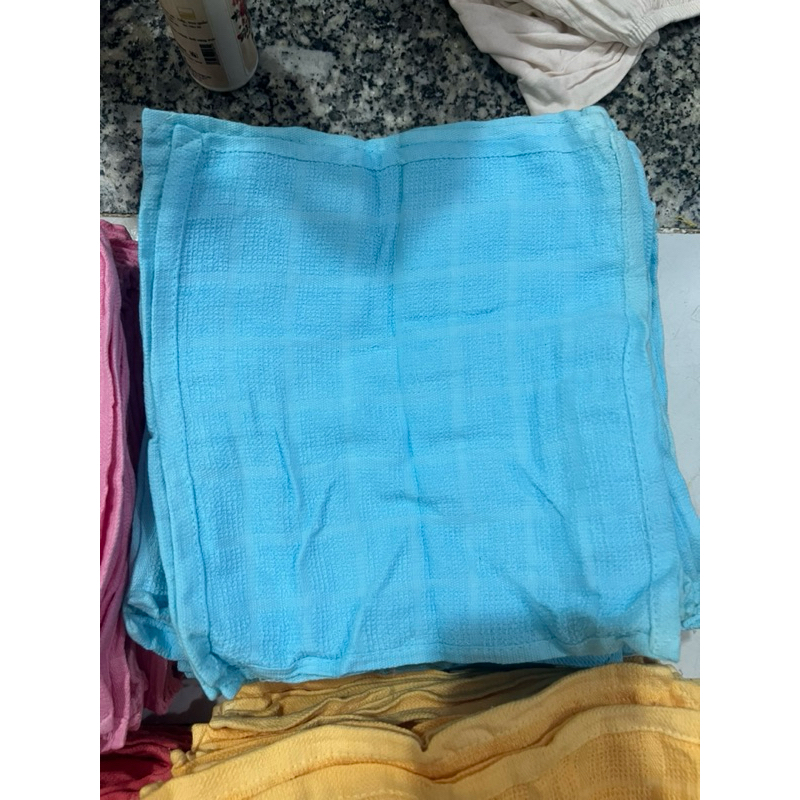 Khăn lau tay vuông (combo 5 cái ) màu ngẫu nhiên