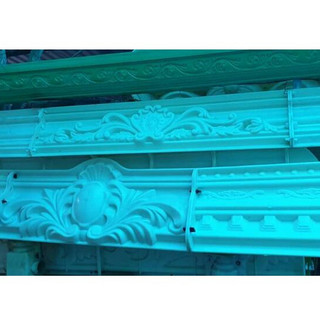 Khuôn đúc phào chỉ dạ hoa tim dài 1m, rộng 20cm (ở trên). Dạ mặt ngọc 25x80 (ở dưới_giá 1 loại)