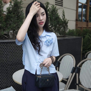 ÁO SƠ MI GU CỘC HOA NGỰC
