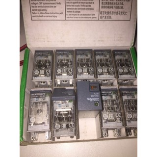 Rơ le rxm2lb2p7 schneider coil 220vac - 8 chân