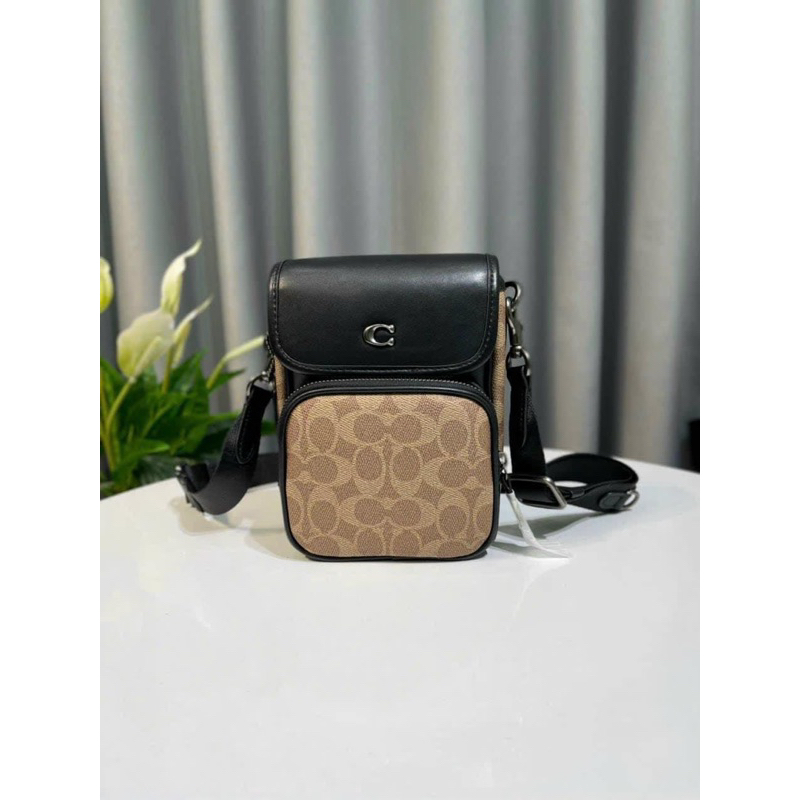 Túi đeo chéo unisex Coach