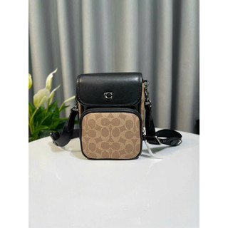 Túi đeo chéo unisex Coach