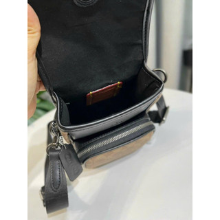 Túi đeo chéo unisex Coach