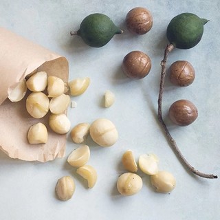 Hạt macca vỡ đôi (Macadamia nuts) - 100gr & 200gr (chia lẻ từ túi 500gr)