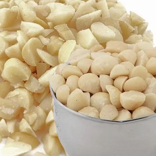 Hạt macca vỡ đôi (Macadamia nuts) - 100gr & 200gr (chia lẻ từ túi 500gr)