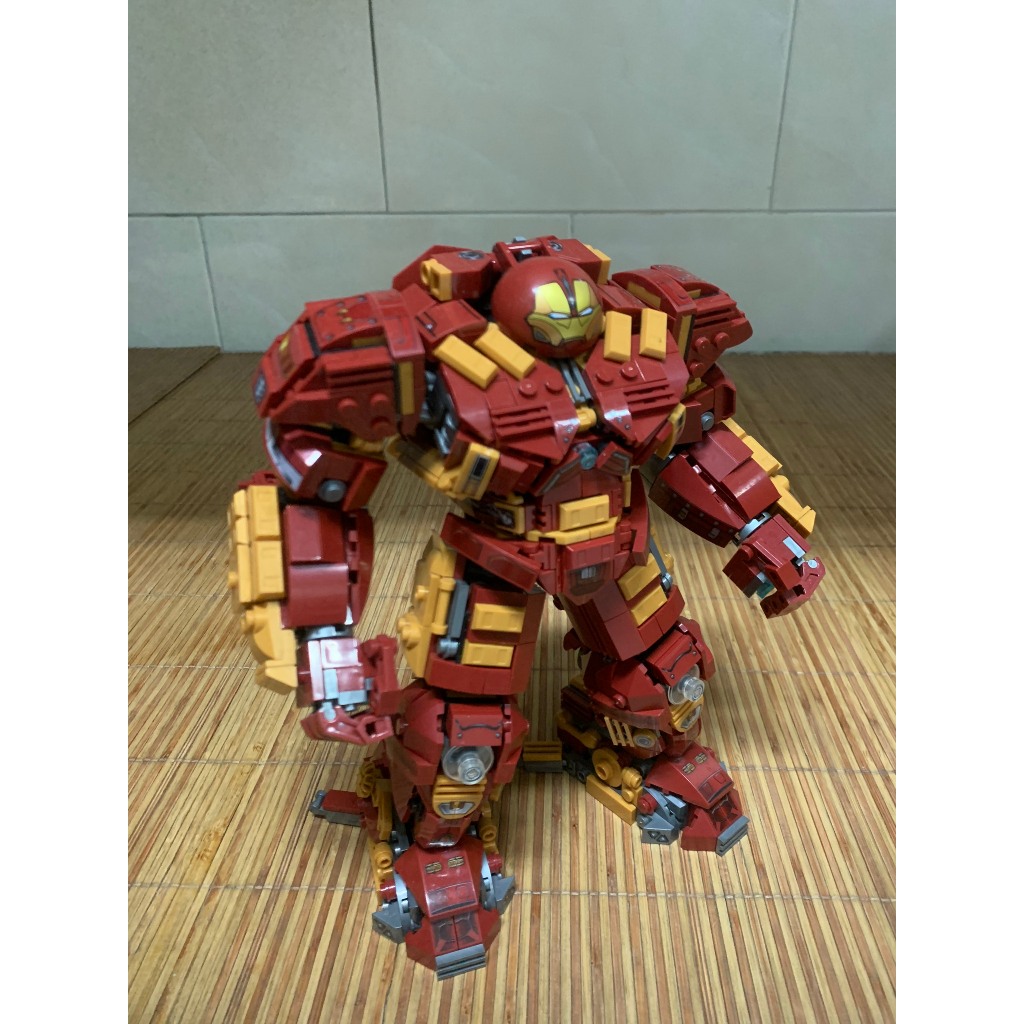 Lego Hulk Buster non CŨ....