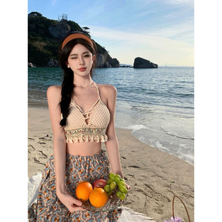 Áo bralet len sợi móc mặc đi biển phong cách vintage nàng thơ