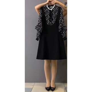 Váy xinh tay bồng chấm bi