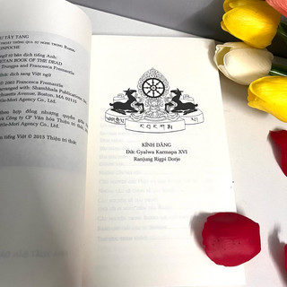 Sách - Tử thư Tây Tạng