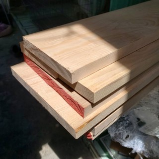 Thanh gỗ tần bì tự nhiên, dày 2cm, dùng làm kệ, làm cán rìu