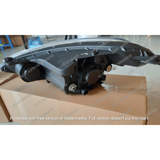 Đèn pha Hyundai I10 bản G