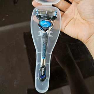 Dao cạo râu 5 lưỡi Gillette (1 tay cầm xoay chiều và 1 đầu cạo) kèm hộp đựng