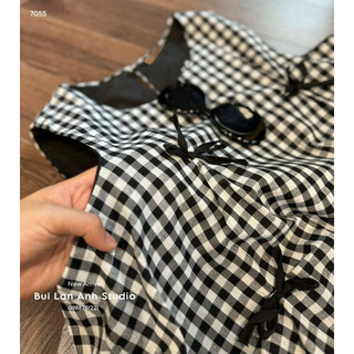 Váy kẻ sát nách