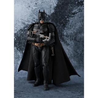 Mô hình S.H.Figuarts Batman (The Dark Knight)