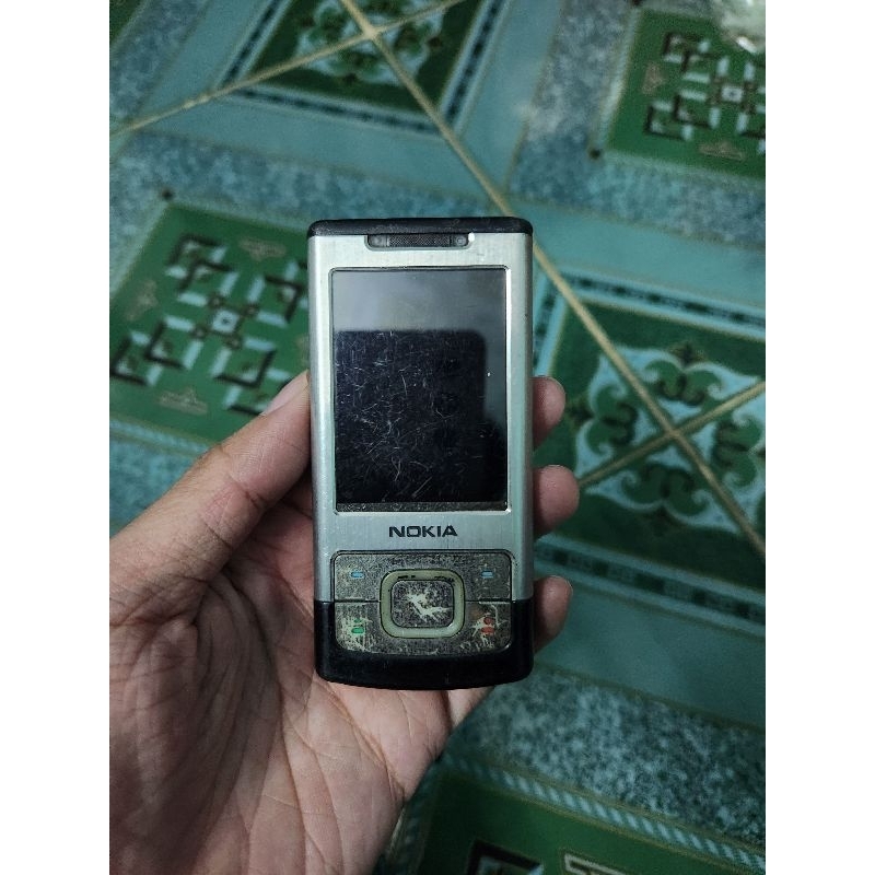 Xác điện thoại Nokia 6500s trước lên full giờ bán xả hàng không test