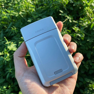 Điện Thoại Nokia E61