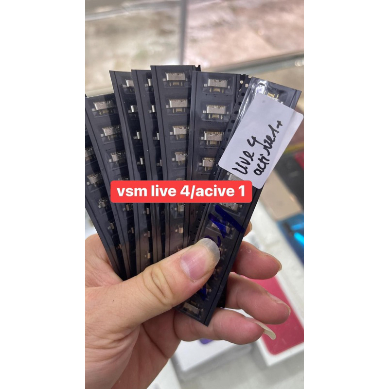 10 Chân sạc Vsmart Live 4 / Active 1 plus