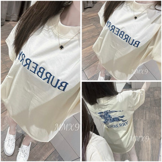 Áo phông be chữ thêu xanh bê bê