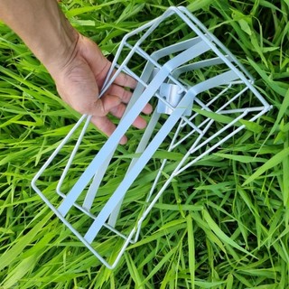 Lồng gom cỏ- Lồng cắt cỏ.