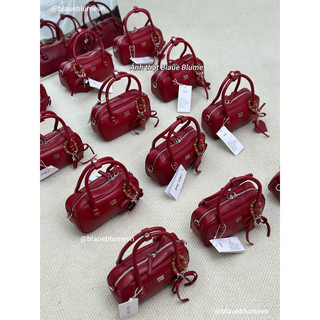 𝐁𝐥𝐚𝐮𝐞𝐁𝐥𝐮𝐦𝐞🦋 chio 2nd red cross body bag
