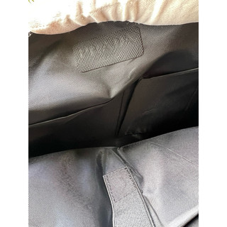 Túi đeo chéo (Túi Messenger) Prada