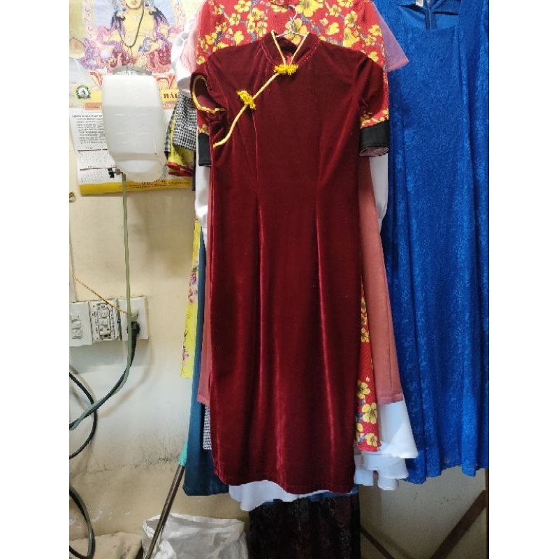 Sườn xám nhung đỏ đô size M