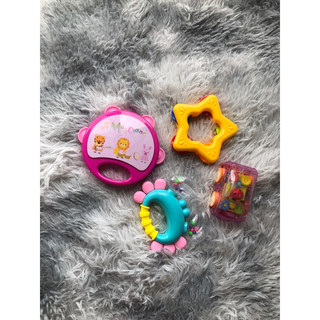 Set đồ chơi của bé