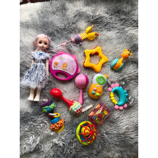 Set đồ chơi của bé