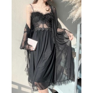 Đầm 2 dây phối lông vũ dáng ngắn