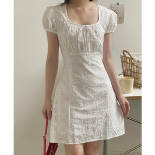 Váy nữ cổ tròn nơ ngực thêu họa tiết nơ dáng ngắn, Đầm kiểu nữ chất linen thô mềm phong cách Hàn Quốc V6240618 