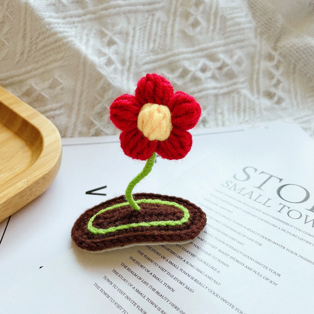 Kẹp tóc hoa 5 cánh bằng len handmade