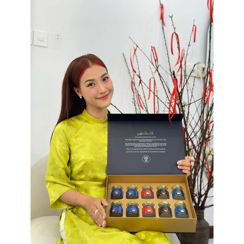 [Hỏa Tốc Đà Nẵng + Tặng kèm 2 hũ] Hộp quà cao cấp 10 hũ yến chưng 70ml, 35% Tổ Yến Sào Khánh Hoà