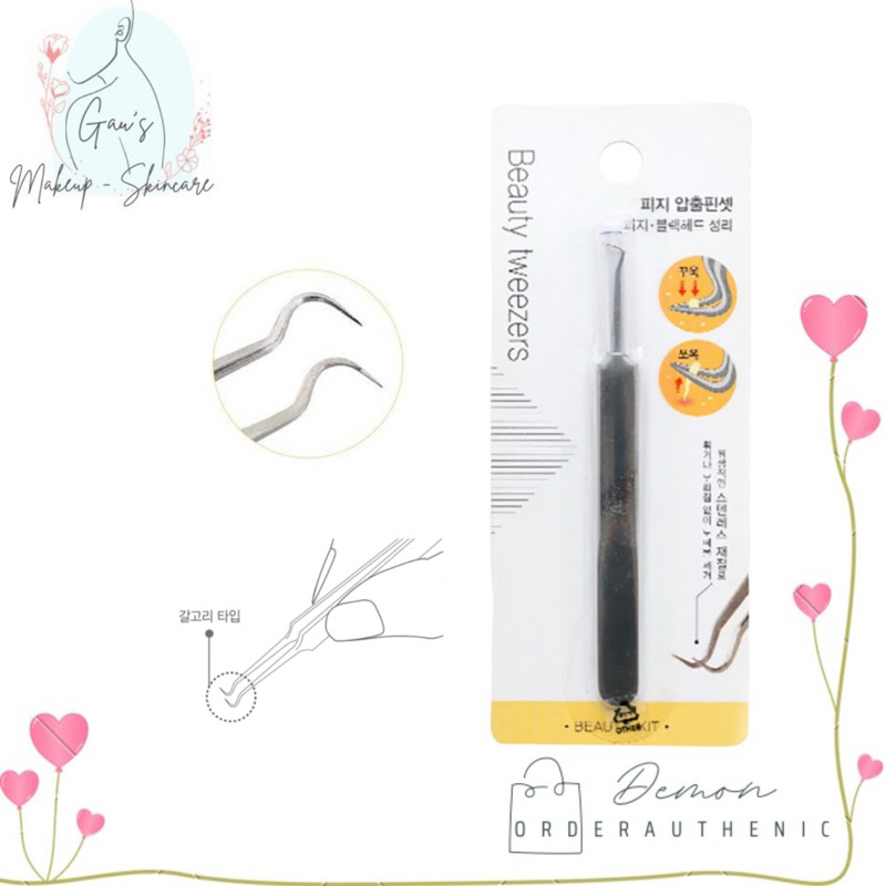 Nhíp gắp mụn, sợi bã nhờn Daiso
